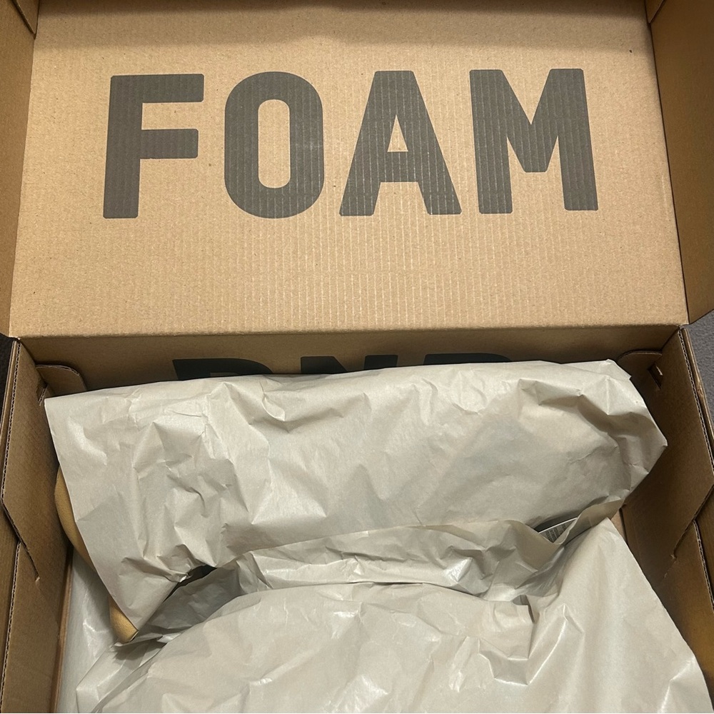 Adidas Yeezy Foam RNR Runner Desert Sand 2023 YZY Authentic GV6843 Size 7 New - Picture 9 of 10